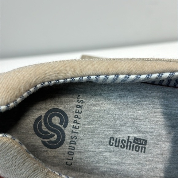 Clarks Cloudsteppers Step Isle Row Canvas Loafers Size 13 - Picture 10 of 15